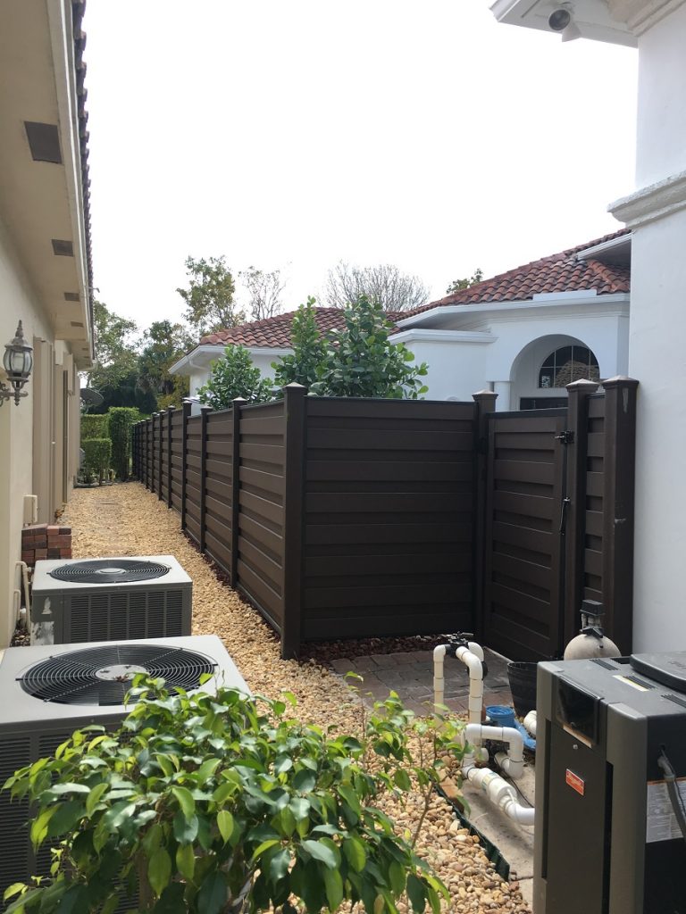 Fort Worth residential fence contractor