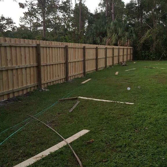 backyard wood fence installation in fort worth